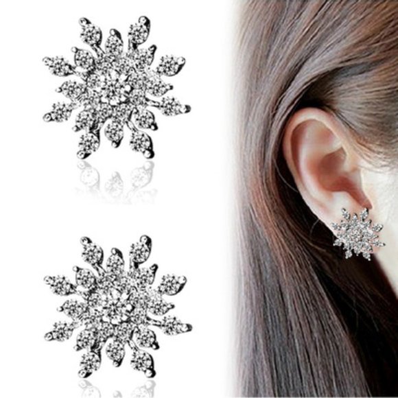 Snowflake Earrings - Picture 3 of 6
